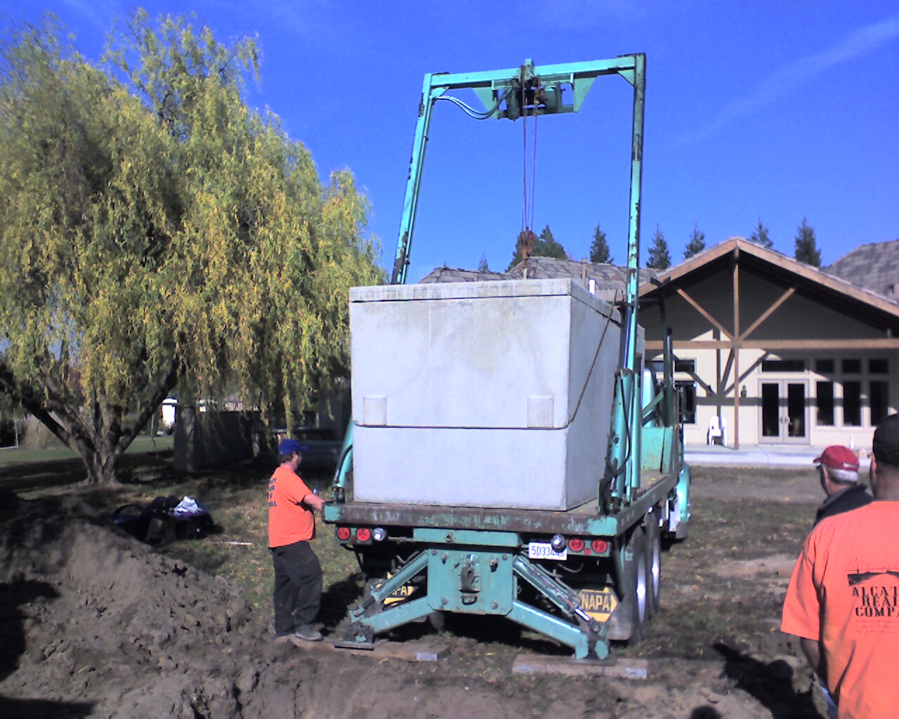 Hoot H600 BNR advanced septic tank delivered to Clarksburg job site California